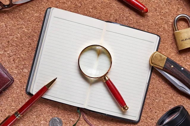 magnifying glass, note, detective, investigation, forensic medicine, incident, clue, evidence, search, mystery, conspiracy, cork board. Question keywords for UK keyword research: how to find them